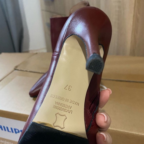 Leather ankle boots used with heel, red, size 37