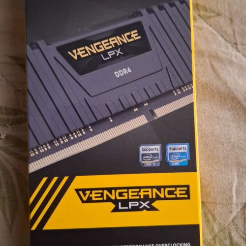 Corsair Vengeance LPX DDR4 8GB 2400MHz RAM