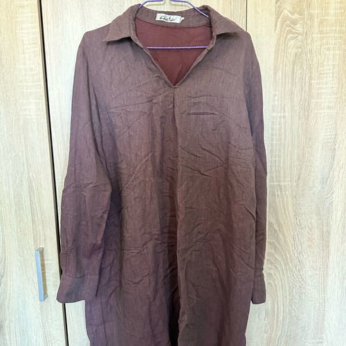 Chaton dress medium size like new, warm fabric, brown and red