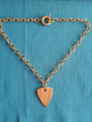 DKNY vintage 90s necklace used, gold plated 18k