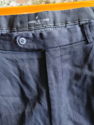Daniel Hechter wool pants black like new, size Large