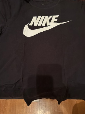 Nike T-shirt black size large like new