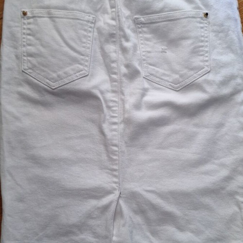 Lynne white denim skirt S used with back slit