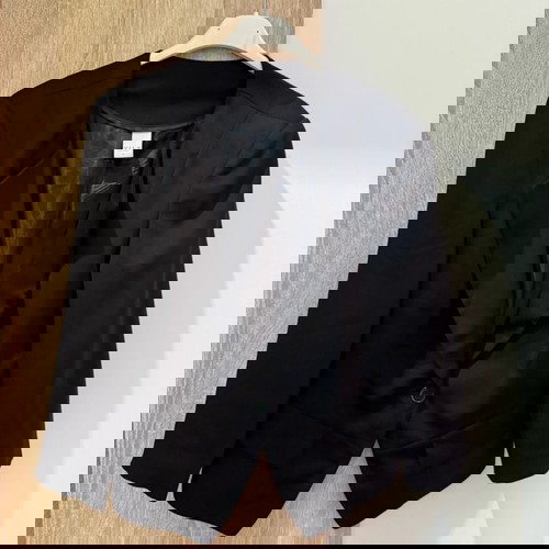 Дамско сако като ново, размер Л, черно