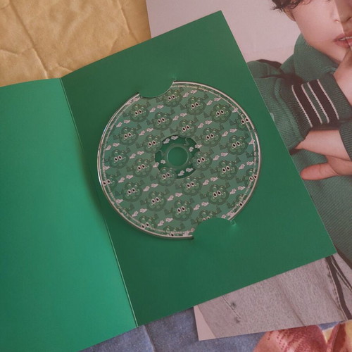 NCT Dream Hot Sauce album like new with photobook and photocard