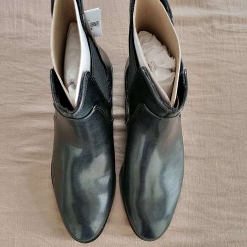 Stradivarius black Chelsea boots new with tags, size 38
