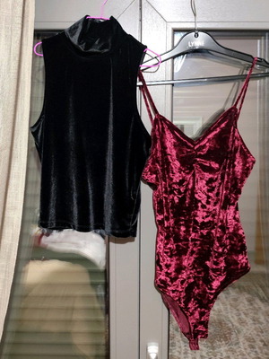 Velvet bodysuits like new, set of 2 black and burgundy