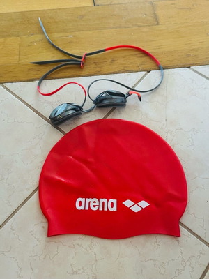 Arena για κολύμπι και γυαλάκια για παιδιά σαν καινούργια