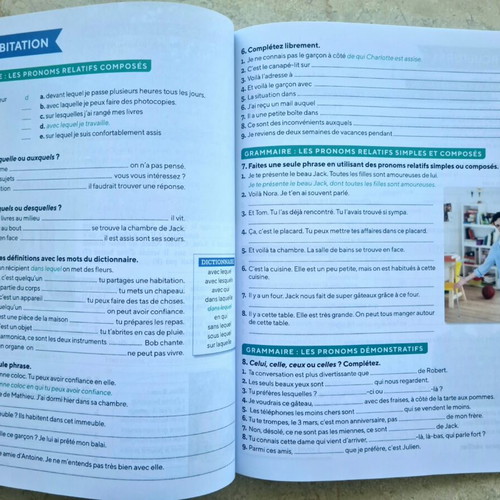 En Contact French learning book with workbook, like new