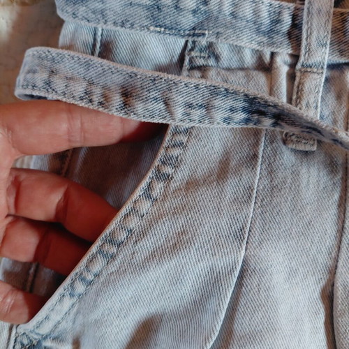 Bershka High-Waist Paperbag Denim Shorts Like New, Size 38 with Free Top