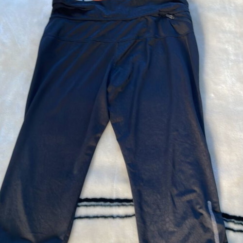 Capri elastic leggings L used with zip pocket black