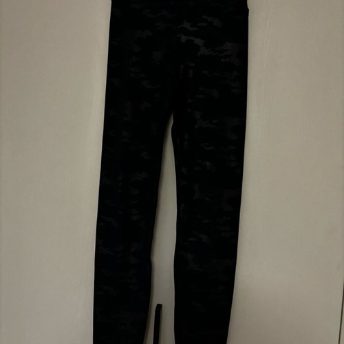 BodyTalk leggings like new, small, black and blue