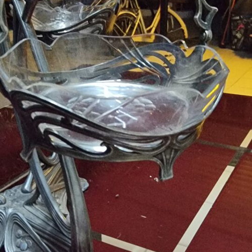 Art Nouveau compote set with metal base, circa 1895–1915