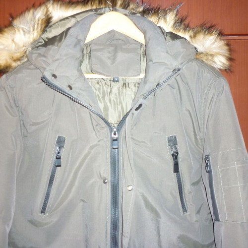Men's parka jacket khaki like new Medium/Large with detachable hood