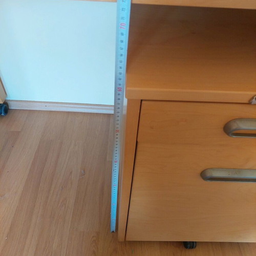 Wooden desk like new with drawers and wheels