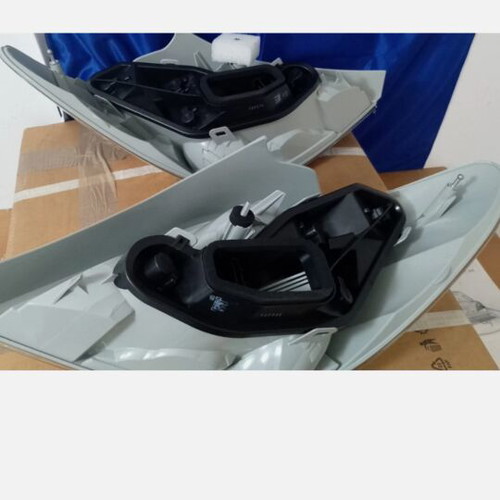 Peugeot 207 Rear Taillight Set Genuine 9682.R7 Crystal Look New