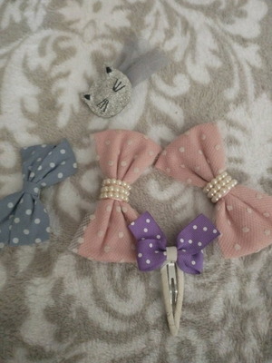 Children's hair clips set of 5 like new