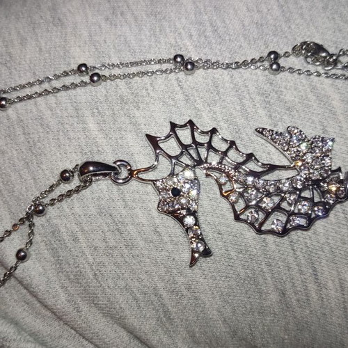 Seahorse necklace new silver