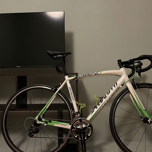 Road bike like new, white, with gears