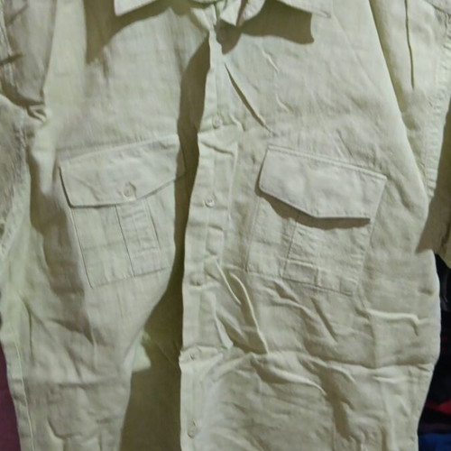Shirt with Short Sleeves like new, size XL, pink and green