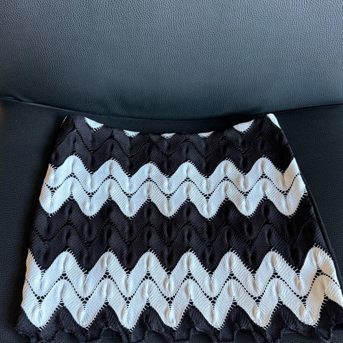 Mini skirt used, size M, black A-Style