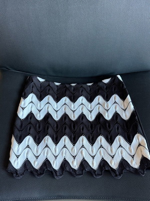 Mini skirt used, size M, black A-Style