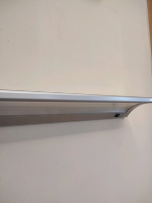 Surface wall light and shelf new, plastic with 13 watt lamp