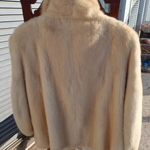 Vintage Blonde Mink Jacket authentic, like new, G. Chountalas