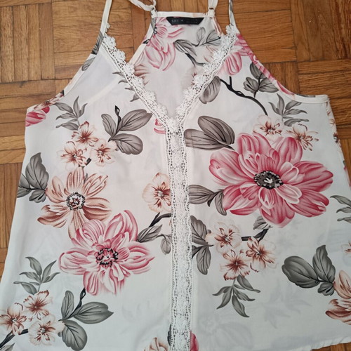 Shein floral top, size S