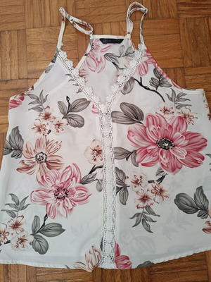 Shein floral top, size S