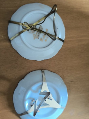 Decorative small plates, vintage