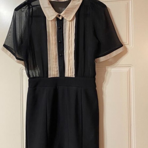 Mini dress Boohoo black and white with collar XS like new