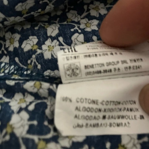 Benetton floral cotton shirt like new, size large