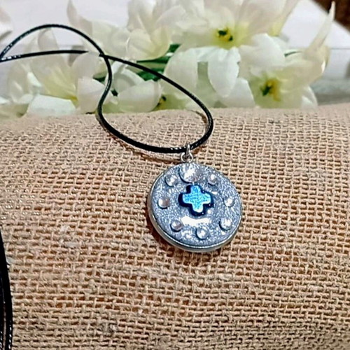 Handmade necklace with stainless steel iridescent silver motif and blue hematite cross