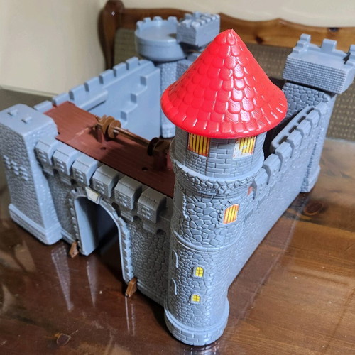 Vintage Knight Castle 6445 used, for collectors and diorama