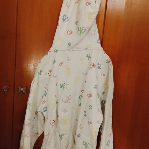 Sailor Moon sweatshirt Bershka XS like new, multicolor