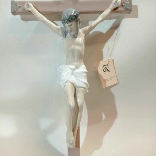 Handmade porcelain cross Casades Valencia Spain new with crucifix