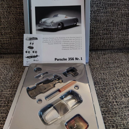 Porsche 356 No.1 Roadster – Collectible Model Kit 1:43