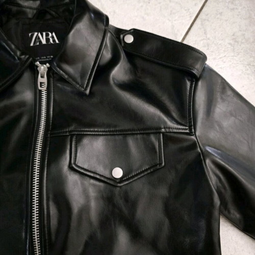 Zara jacket black like new, size S