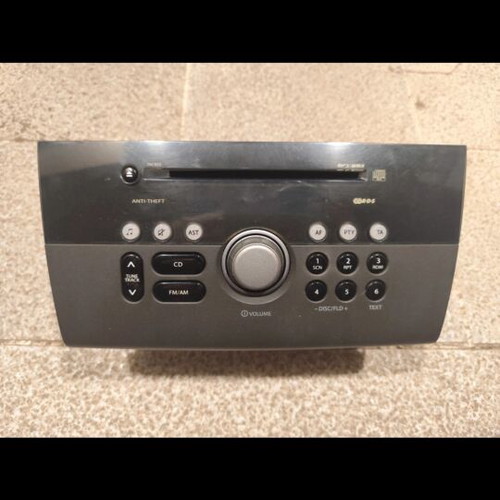 Suzuki Swift OEM Radio like new, fully working