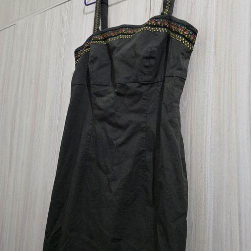 Ann Taylor LOFT midi dress like new, olive green with embroidery