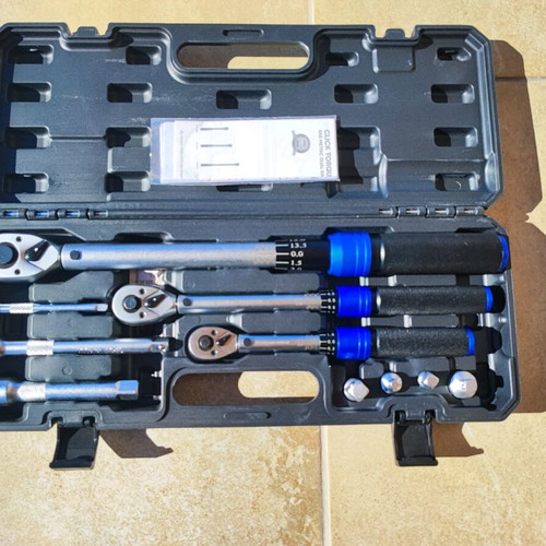 Torque wrench set 10 pieces new with extension kits and adapters
