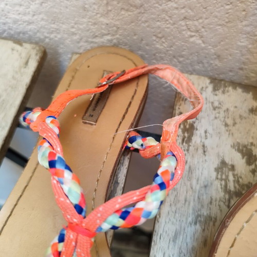 Oysho y2k braided flat sandals used, size 38, multicolor