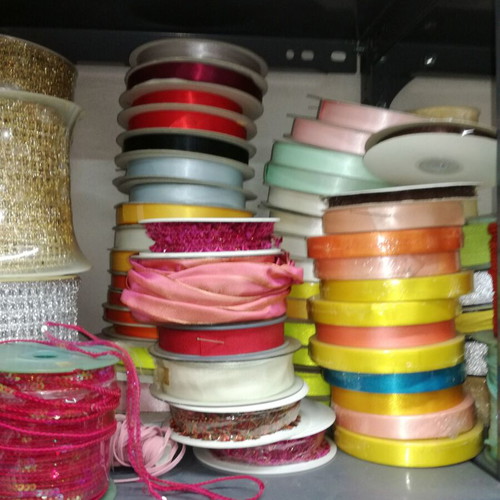 Various sewing supplies for curtains and other use, new, pack of 200 pieces