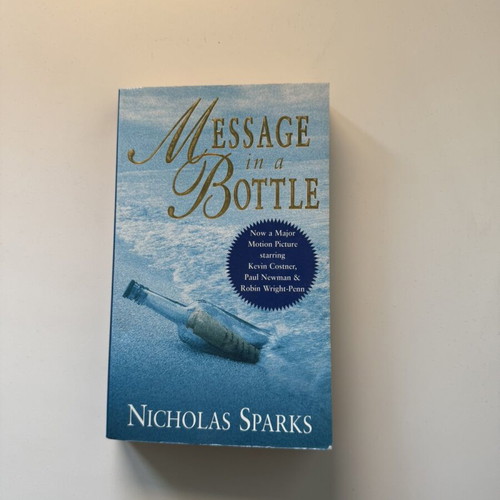Message in a Bottle Nicholas Sparks romantic book like new