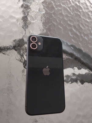 iPhone 11 used with 3 cases, black, 64GB, dual SIM