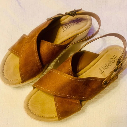 Esprit sandals size 41, camel leather