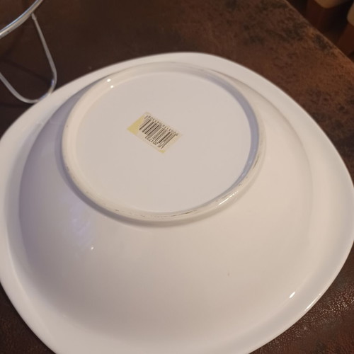 Serving Platter with Base like new, 35cm diameter