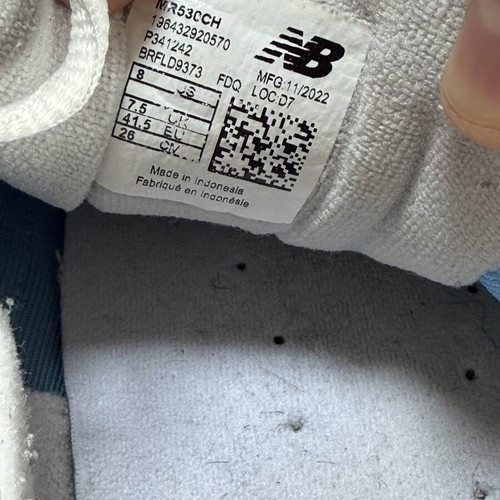 New Balance 530 women's sneakers, blue and white