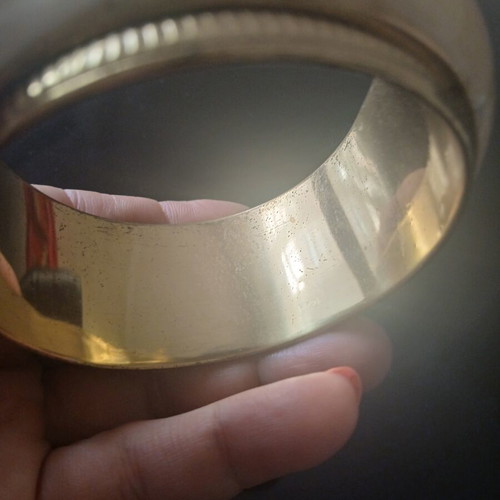 Vintage bracelet with bone 6.5 cm opening like new